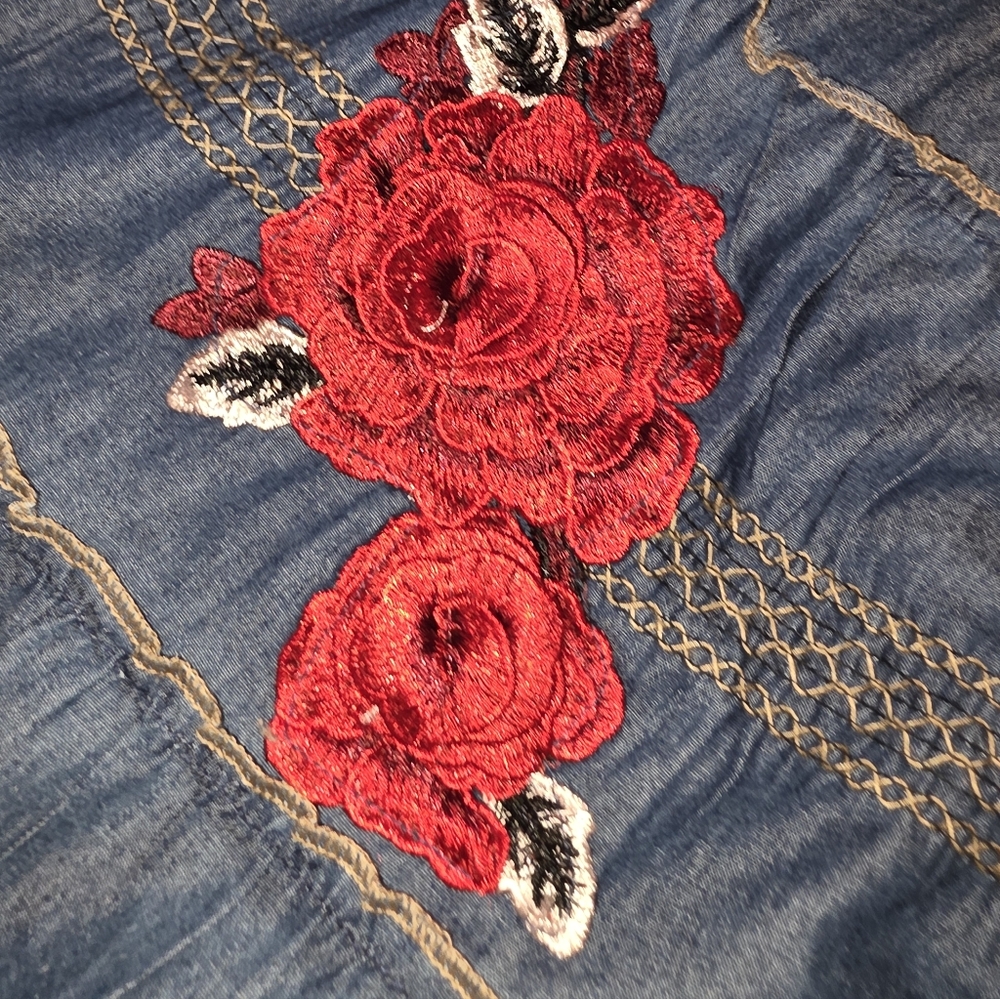 Anthropologie Lapis Embroidered Denim Skirt with Red Floral Accents Size M - Picture 6 of 9